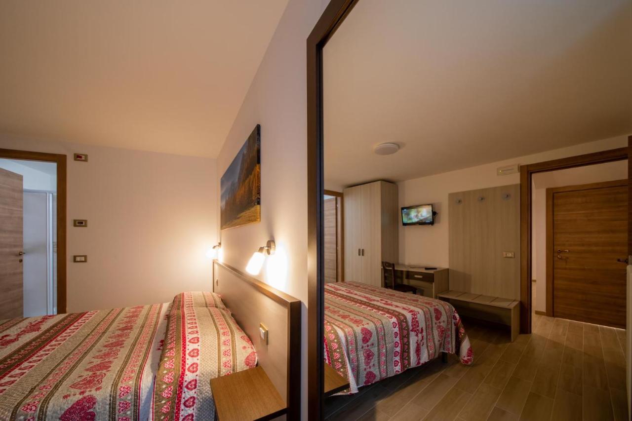 Chambres D'Hotel A Rosy Aosta Exterior photo
